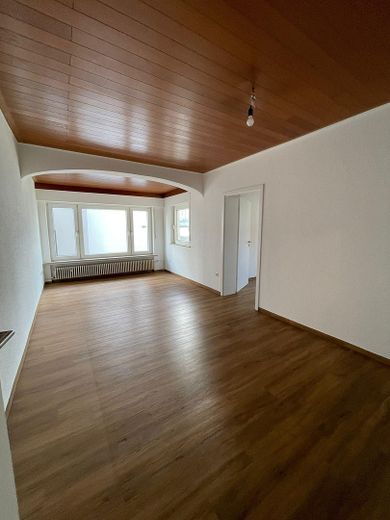 4-комнатная квартира на первом этаже с садом – Wohnzimmer 2