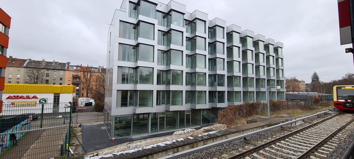 1-Zimmer-Wohnung direkt am S- u. U-Bhf Neukölln – Foto 5