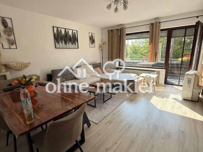 Bellissimo appartamento di 3 locali in posizione rinomata a Berg am Laim con cucina componibile e ampio balcone! – Foto 1