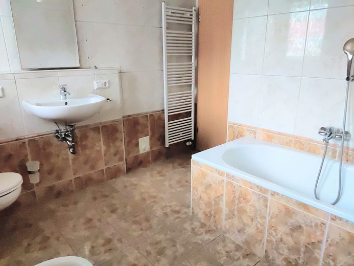 Privat/Provisionsfrei/4,5-Zi/77933 Lahr zum Kauf. – Foto 8