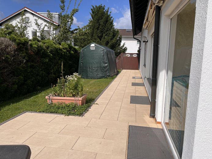 Große 3,5-Zimmer-Wohnung mit Gartennutzung in Messel – Foto 2