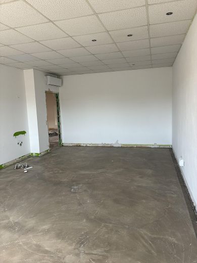 Vermietung: Großzügige Praxis- oder Bürofläche mit Entwicklungspotenzial im Herzen von Bad Kreuznach – फोटो 11