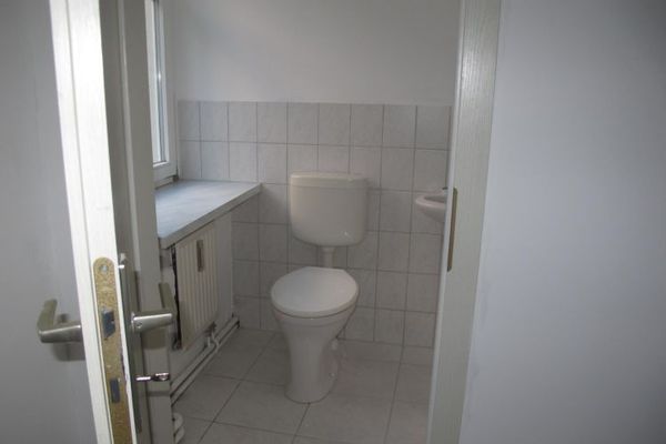 Ufficio/studio con una stanza in posizione tranquilla e centrale