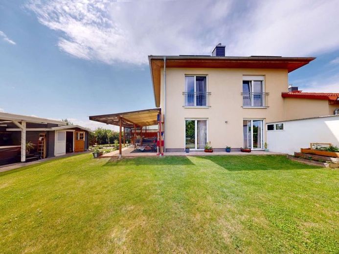 Neuwertige Doppelhaushälfte mit Südgarten, Whirlpool und 140 m² Wohnfläche in Wedringen – Foto 1
