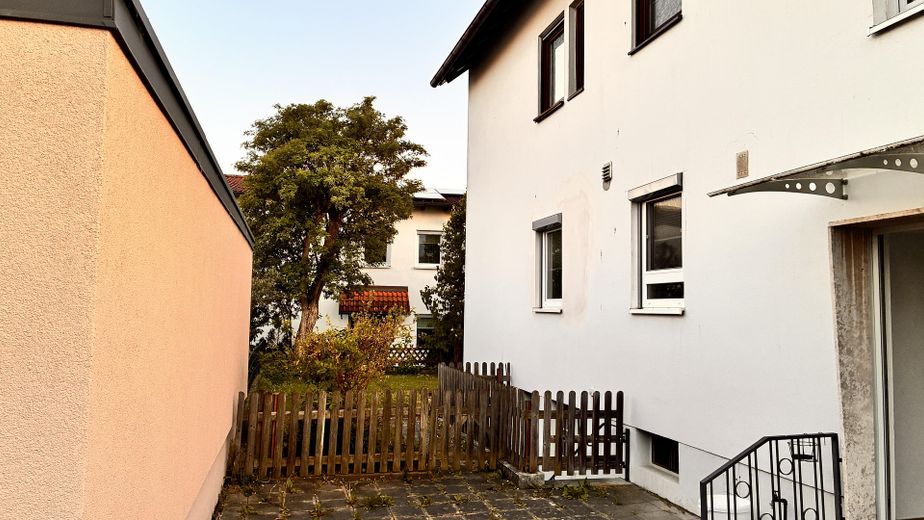 Appartamento completamente ristrutturato e arredato con 3 stanze in condivisione e giardino – Foto 24
