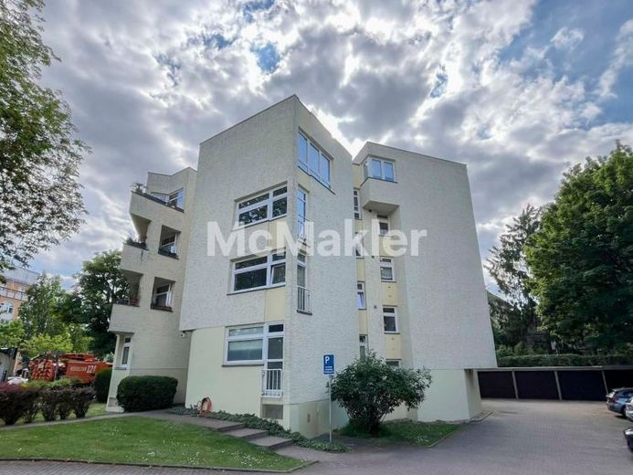 Bezugsfreie 1-Zimmer-Wohnung mit einem Außenstellplatz in gefragter Lage – Foto 1