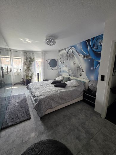 Oberkrämer - interessantes, saniertes & gepflegtes RMH mit Luxusausstattung – Schlafzimmer