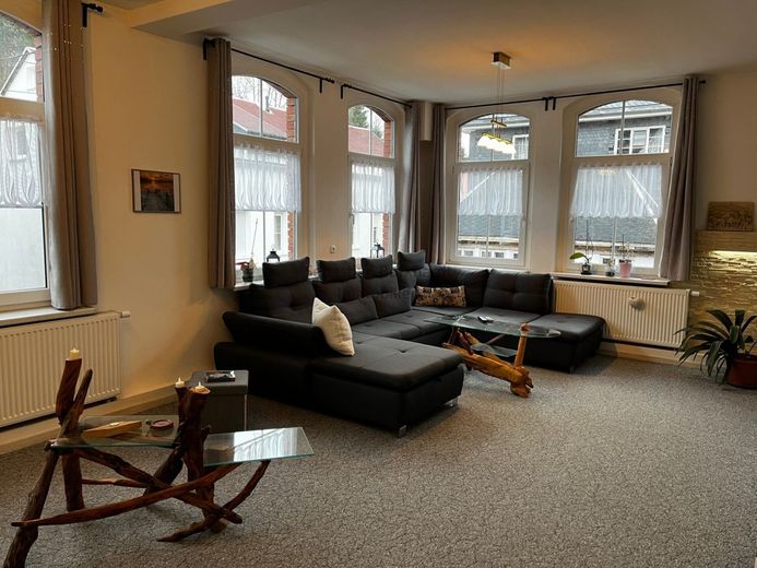 *** Wohnen oder Vermieten! Sie können Beides! – 1_OG_Wohnzimmer_1