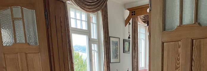 Blick vom Esszimmer zum Wohnzi