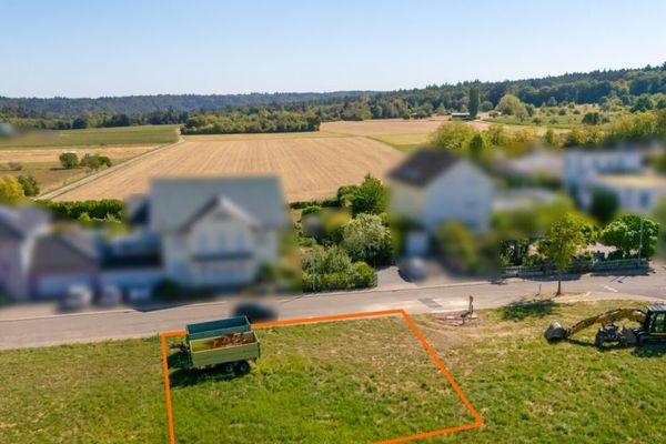 **Тут буде ваш новий дім – земельна ділянка під забудову у привабливому місці!**