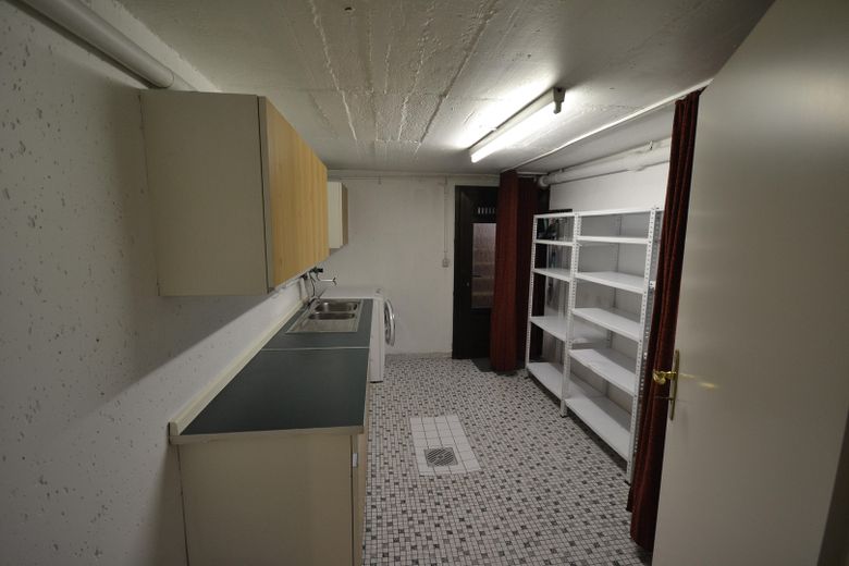 PROV.-FREI,VON PRIVAT!Außergewöhnlich gepflegtes Reihenhaus,schöne Sonnenterrasse,Garten,Garage – Waschküche/ Vorrat