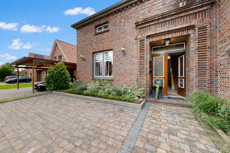 Umfassend sanierter und modernisierter Resthof mit Scheune und Photovoltaik in Ostfriesland – Eingang