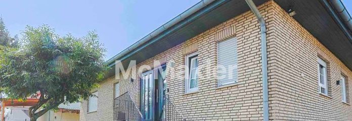 Geräumiges Ein- bis Zweifamilienhaus inkl. 288 m² Halle – enormes Potenzial in Biebertal