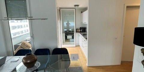 Helle, zentrale 2-Zimmer Wohnung – Essbereich/Küche