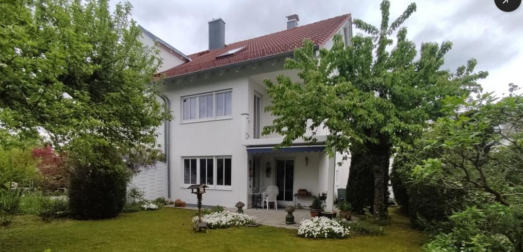 Doppelhaushälfte in guter Lage inPullach von Privat zu  verkaufen – Foto 1