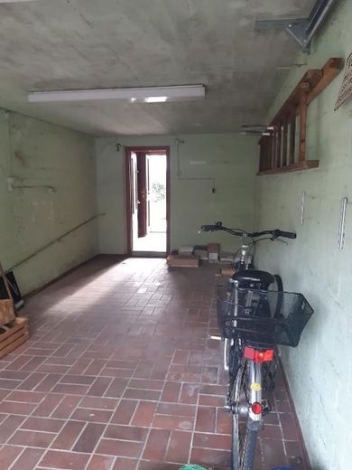 Geräumige Garage