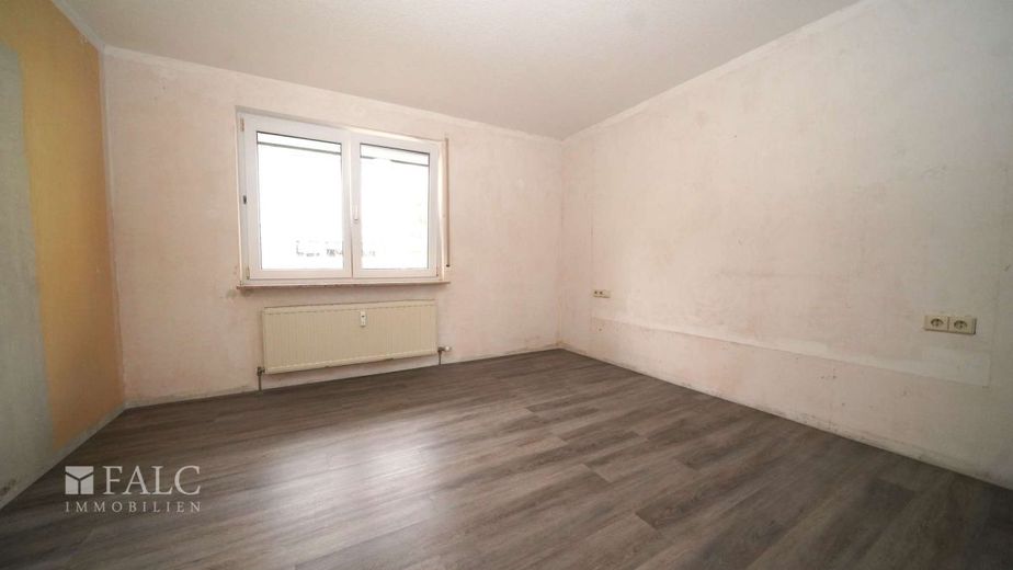 SOFORT einziehen und wohlfühlen - FALC Immobilien Heilbronn – Schlafzimmer momentan