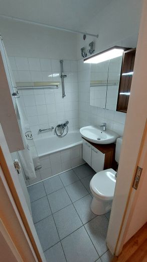 Nettes Appartement in Giesing provisionsfrei – Bad