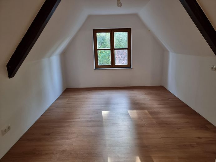 4-Room Apartment in Gröbenzell – First Occupancy After Complete Renovation – Kind 2