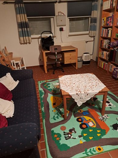 grosser Kellerraum/Gäste