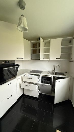 Frisch sanierte 3-Zimmer-Wohnung mit Einbauküche in gepflegter Wohnanlage in Wittorf – Küche
