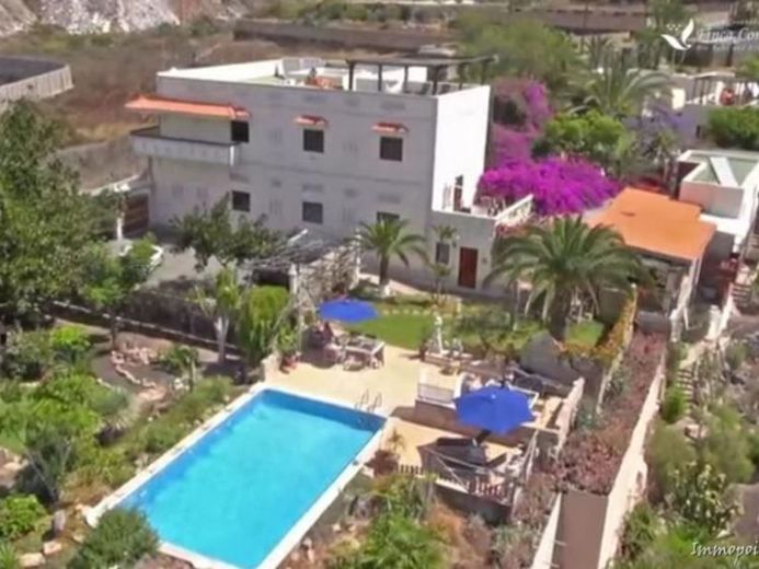 Herrenhausfinca mit mehrern Gästehäusern, Pool und grandiosem Blick nach La Gomera! – Foto 1