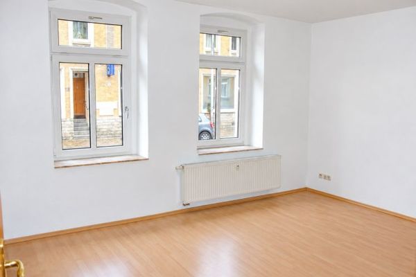 2-Raum EG Wohnung mit Terrasse*, Bad mit Wanne und Dusche in Gera-Zwötzen sucht Sie als neuen Mieter!