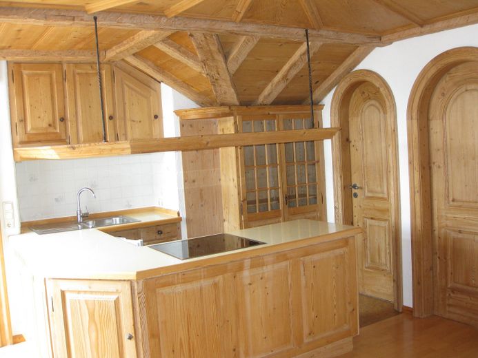 2.5-room top-floor apartment in Andechs – Küche 1