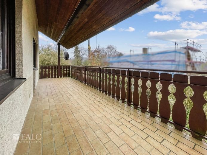 Naturnahes Wohnen flexibel gestalten! - FALC-Immobilien Öhringen – EG Balkon