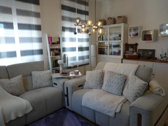 Bel appartement de 3 pièces au rez-de-chaussée à Hanau/Klein-Auheim – Wohnzimmer