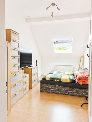 Heute: Im Jugendstil mit hohen Decken leben!!!! Nahe Bilk S und Düsseldorf Arcaden – Foto 12