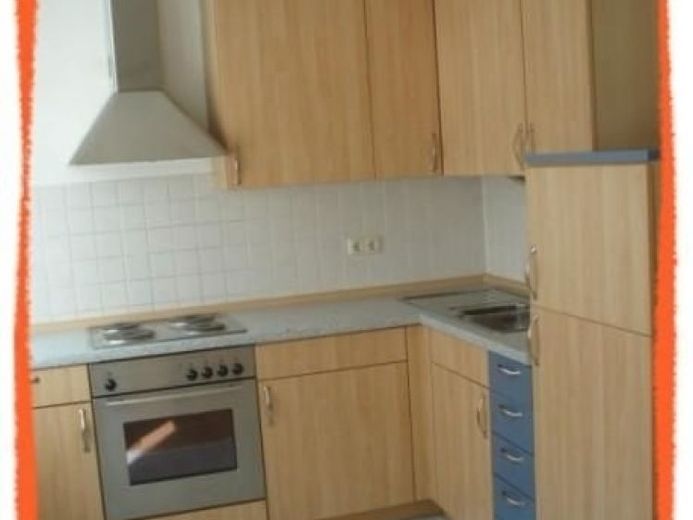 Appartamento di 2 locali con CUCINA ATTREZZATA, ascensore passeggeri fino al 3° piano e WC per ospiti in affitto! – Foto 1