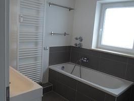 BEISPIEL Badausstattung