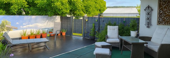 Großes Einfamilienhaus mit Einliegerbereich – ideal für Wohnen, Praxis oder Homeoffice – Überdachte Terrasse / Lounge