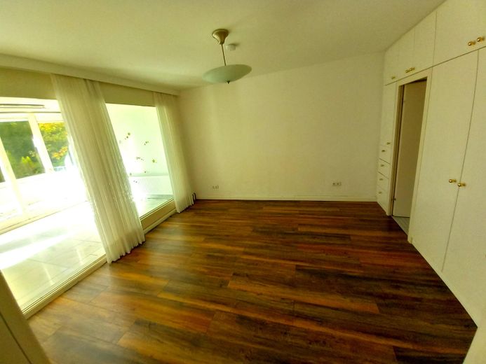 Elternzimmer mit Bad en Suite