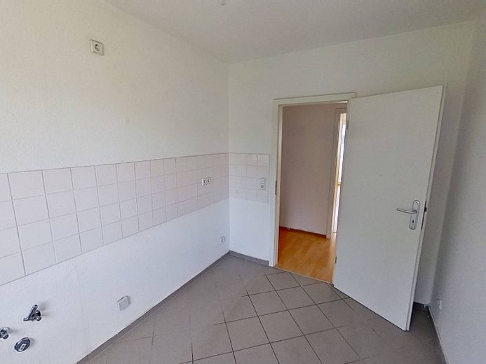 Minden-Dankersen: Odnowione mieszkanie 3-pokojowe z BALKONEM – Ansicht II: Küche