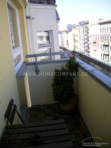 Möblierte, helle Ein-Zimmer-Wohnung in Berlin Schöneberg – ce444da95b60cb56d0adeaaacb156f5663412a8a.jpg