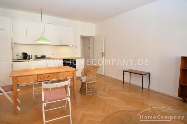 Charmante 1,5-Zimmer-Wohnung in Lichtenberg – Möbliert  &  Modern – 0566841ae27e467850b4028409d229098e7b05f9.jpg