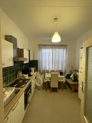 Gepflegte 2-Zimmer-Wohnung in guter Lage – Küche