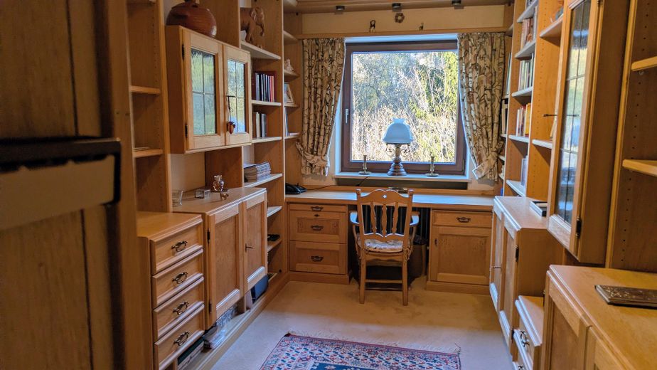 Arbeitszimmer mit Waldblick