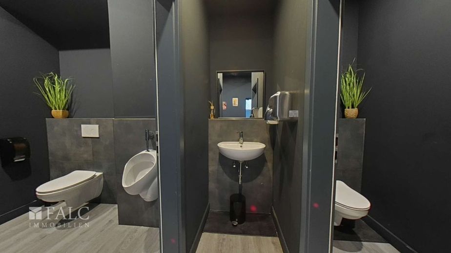 Renditestarkes Wohn- und Geschäftshaus in absoluter Spitzenlage von Neuwied-Stadt - Luisenplatz – Kundentoilette