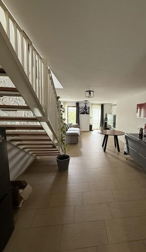 Эксклюзивная двухуровневая квартира с 3 комнатами – Фото 3