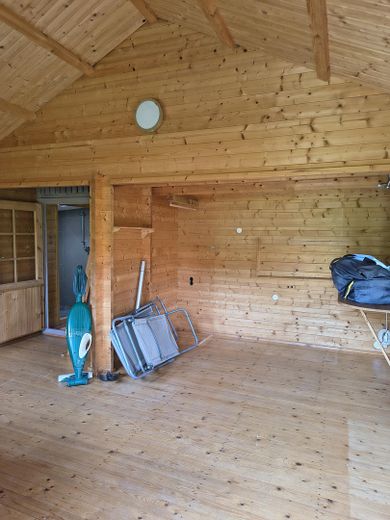 Blick ins Gartenhaus