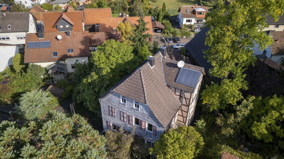Herrschaftliches ehemaliges Pfarrhaus, Anno 1801 – Denkmal, Fördermöglichkeiten & Steuervorteile – Luftaufnahme