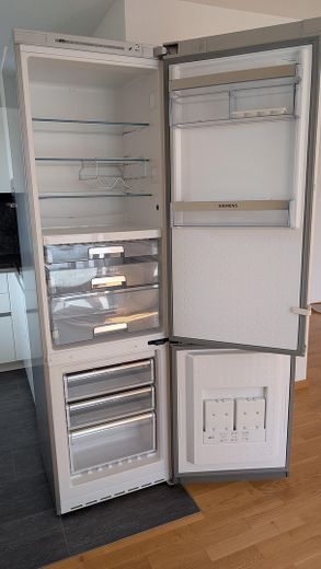 Kühl-/Gefrierschrank