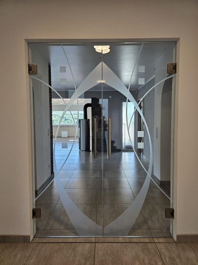 Windfang mit Glastür