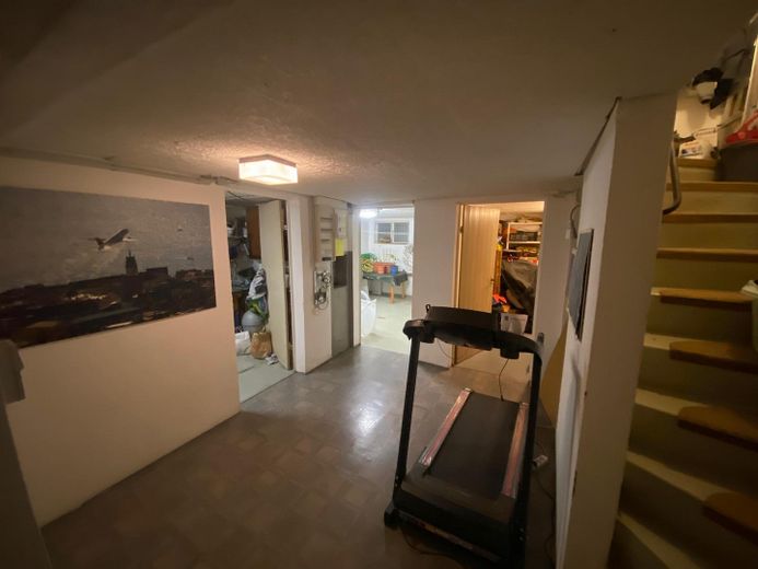 Reihenmittelhaus sehr zentral in Friedrichshafen 600 m vom Bodensee – Keller