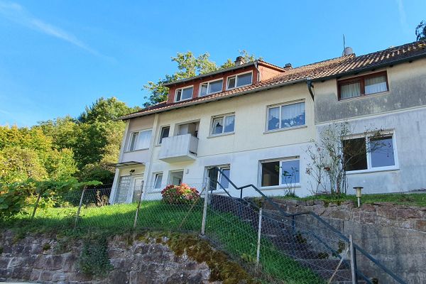 Provisionsfreies 3-Fam-Haus an privat oder auch Bauinvestoren in Neuenbürg