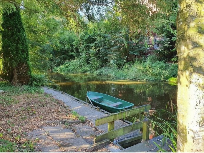 Großes EFH am Wasser | mit Bootsanleger | Garage | provisionsfrei – Foto 20