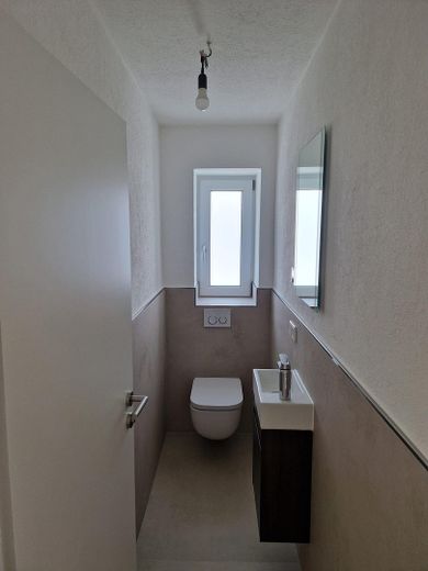 Hochwertige 3-Zimmerwohnung mit Erstbezug nach Kernsanierung – Ihr neues Zuhause auf Neubauniveau! – Gäste-WC